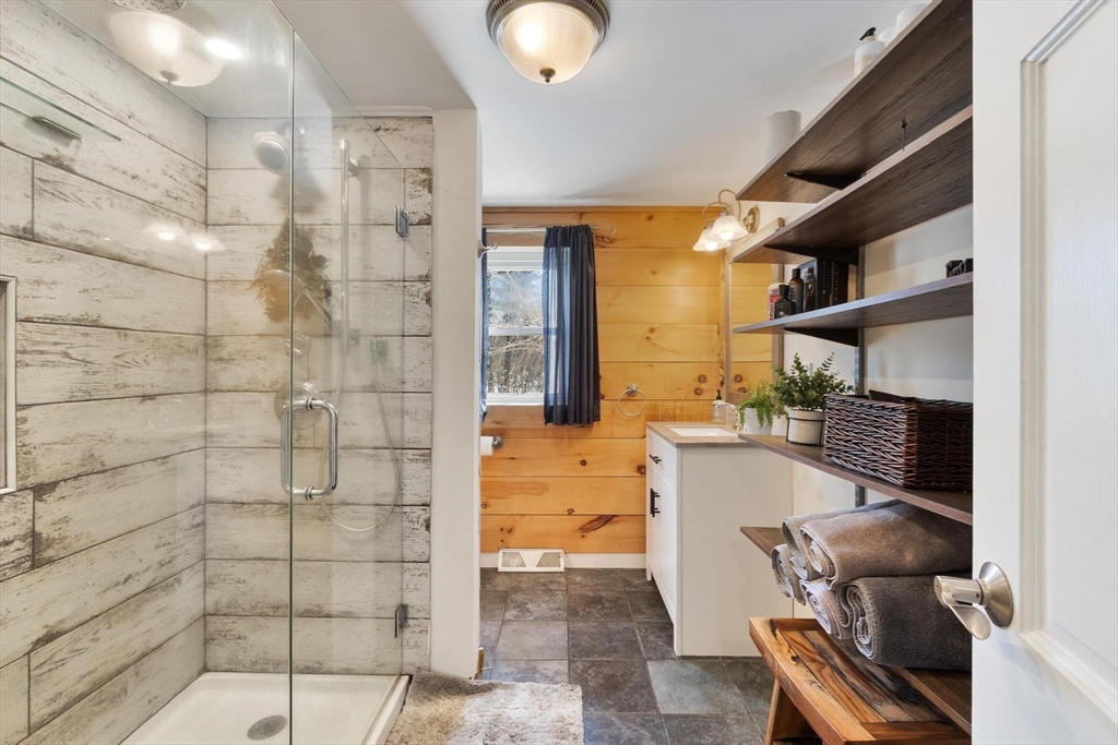 97 Worcester Road Westminster, MA 01473 - Photo 15 of 24