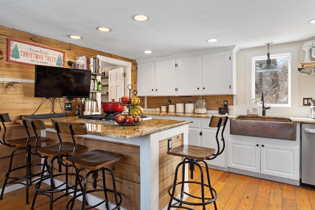 97 Worcester Road Westminster, MA 01473 - Photo 6 of 24