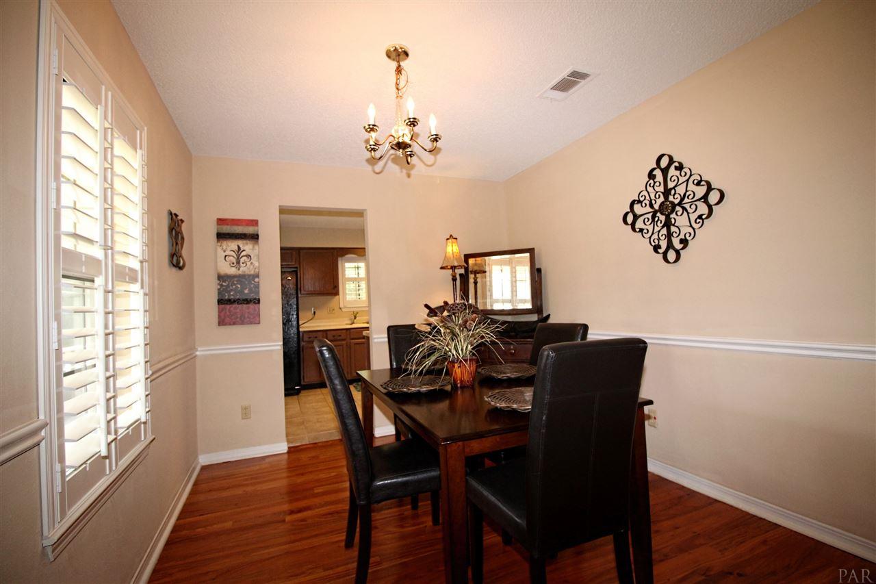 117 San Carlos Road Cantonment, FL 32533 - Photo 4 of 50 Gallery Image 4
