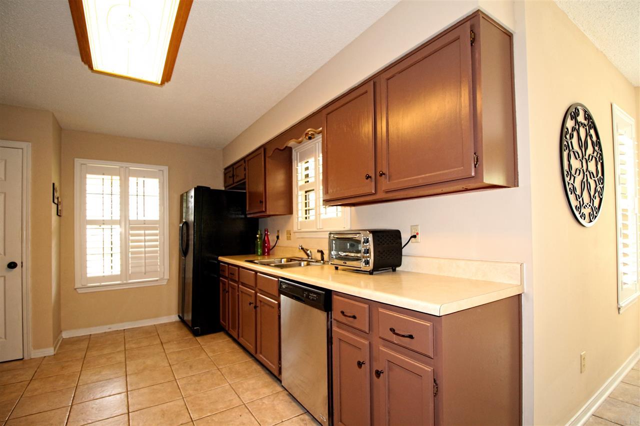 117 San Carlos Road Cantonment, FL 32533 - Photo 8 of 50 Gallery Image 8