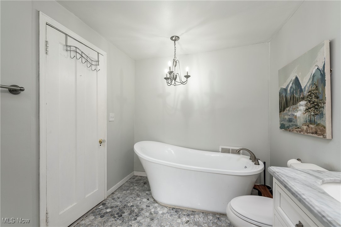 3386 Ormond Road Cleveland, OH 44118 - Photo 19 of 41 Gallery Image 19