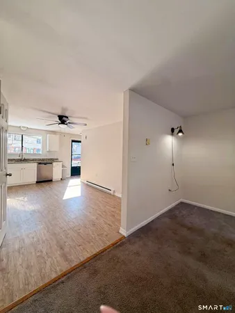 $2,100 | 39 Horton Hill Road, Unit 9B, Naugatuck, CT 06770