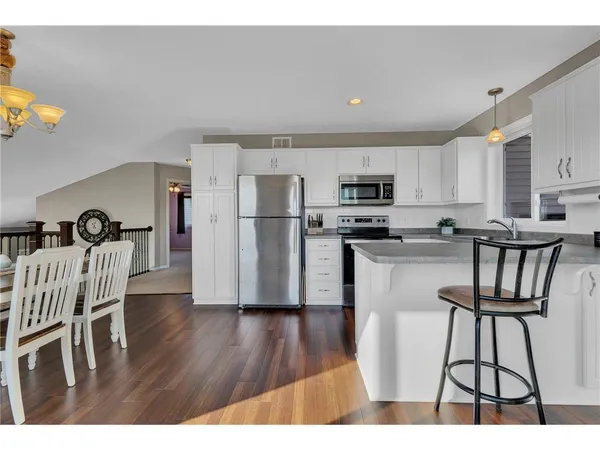 $2,450 | 516 Frankfort Way, Waverly, MN 55390