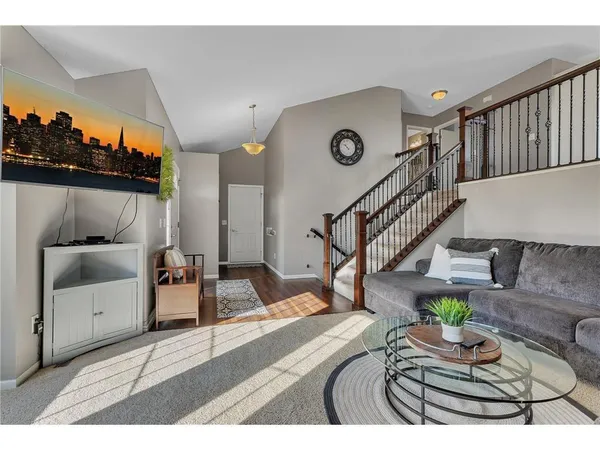 $2,450 | 516 Frankfort Way, Waverly, MN 55390