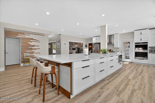 $959,000 | 10 Kimberly Street, Colonie, NY 12205