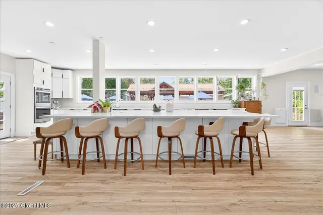 $959,000 | 10 Kimberly Street, Colonie, NY 12205