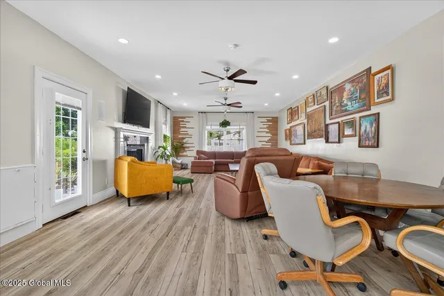 $959,000 | 10 Kimberly Street, Colonie, NY 12205