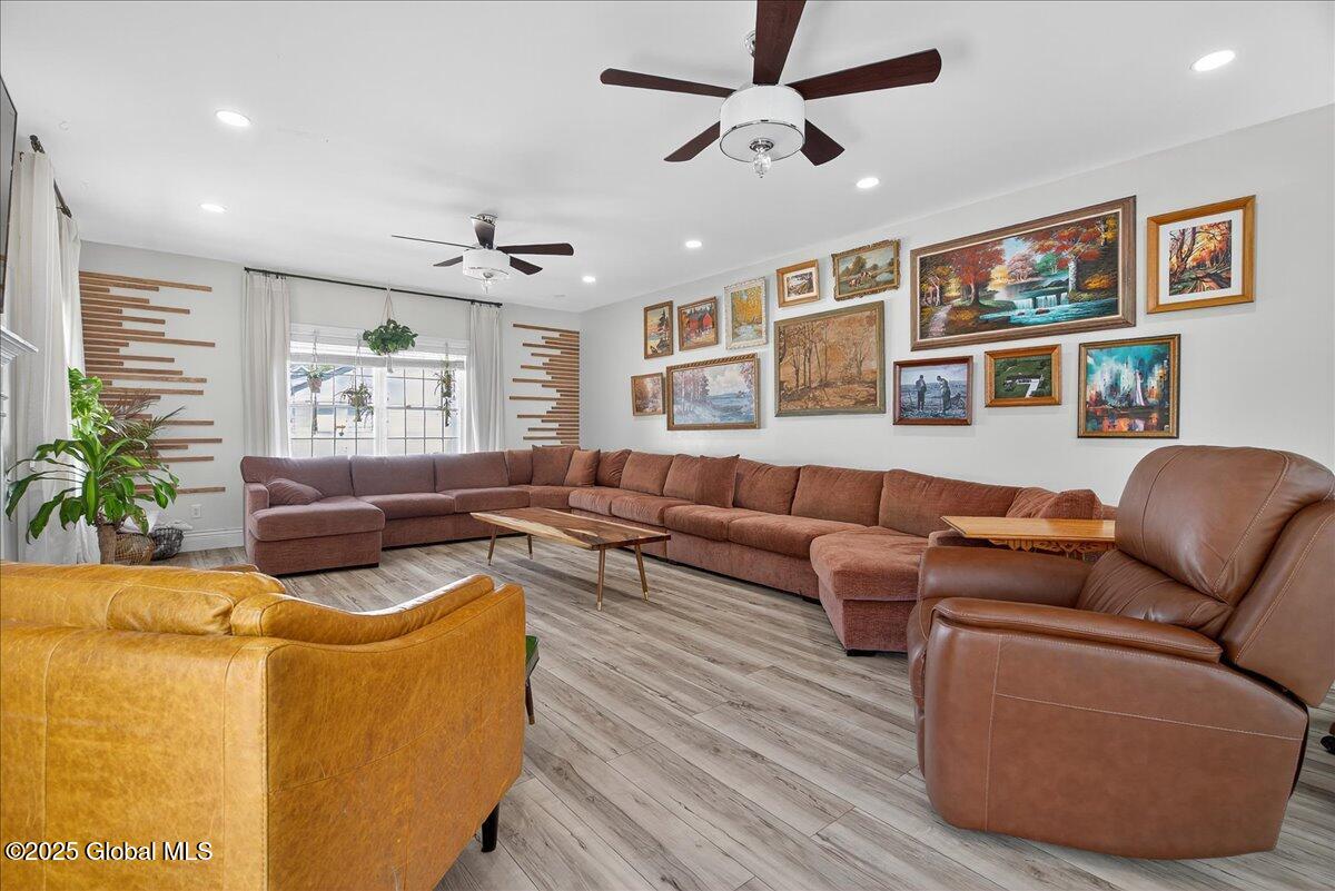 10 Kimberly Street Colonie, NY 12205 - Photo 21 of 103 066-10 KIMBERLY_-49