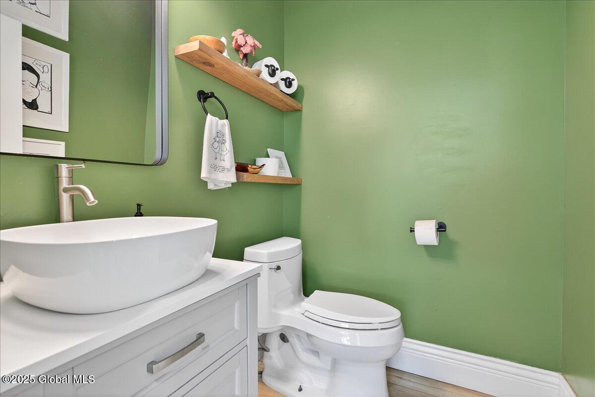 10 Kimberly Street Colonie, NY 12205 - Photo 24 of 103 050-10 KIMBERLY_-33