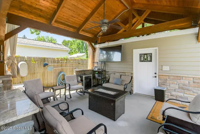 $959,000 | 10 Kimberly Street, Colonie, NY 12205