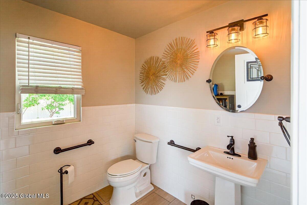 10 Kimberly Street Colonie, NY 12205 - Photo 37 of 103 018-10 KIMBERLY_-2