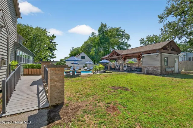 $959,000 | 10 Kimberly Street, Colonie, NY 12205