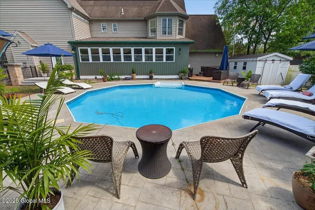 $959,000 | 10 Kimberly Street, Colonie, NY 12205