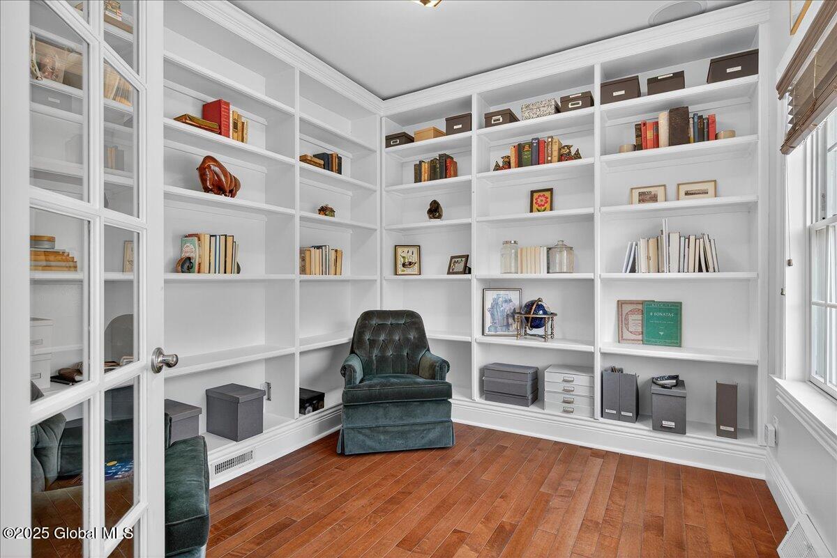 10 Kimberly Street Colonie, NY 12205 - Photo 5 of 103 063-10 KIMBERLY_-46