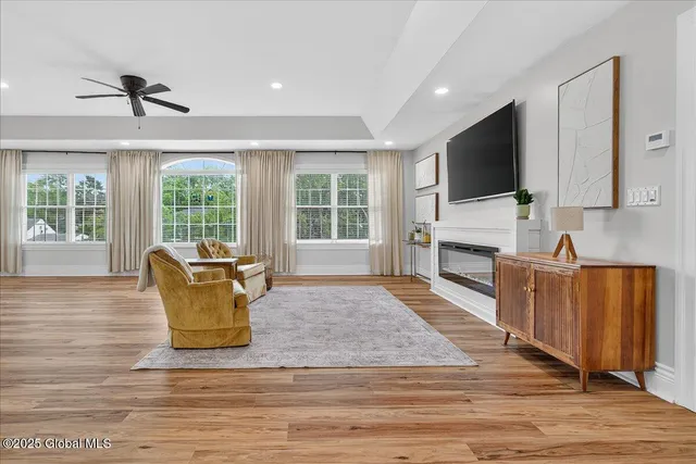 $959,000 | 10 Kimberly Street, Colonie, NY 12205