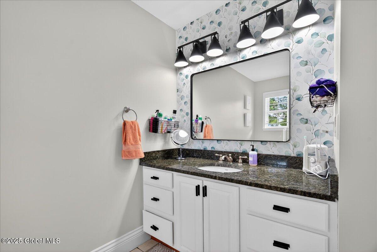 10 Kimberly Street Colonie, NY 12205 - Photo 66 of 103 055-10 KIMBERLY_-37