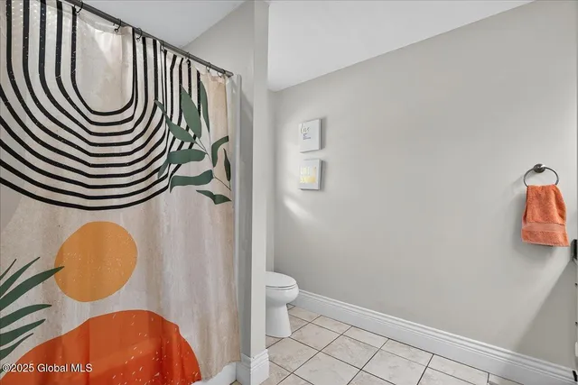 $959,000 | 10 Kimberly Street, Colonie, NY 12205