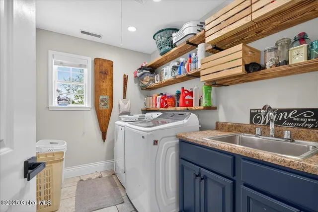 $959,000 | 10 Kimberly Street, Colonie, NY 12205