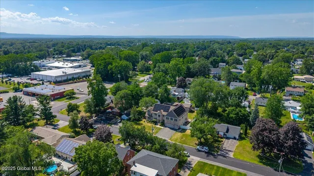 $959,000 | 10 Kimberly Street, Colonie, NY 12205