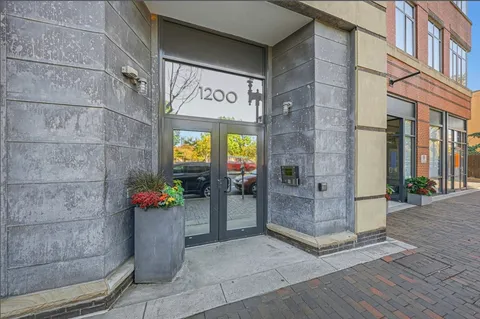 $1,149,000 | 1180-1200 Washington Street, Unit 215, Boston, MA 02118