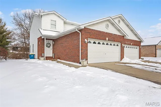 $475,000 | 709-711 Slippery Rock Drive, Edwardsville, IL 62025