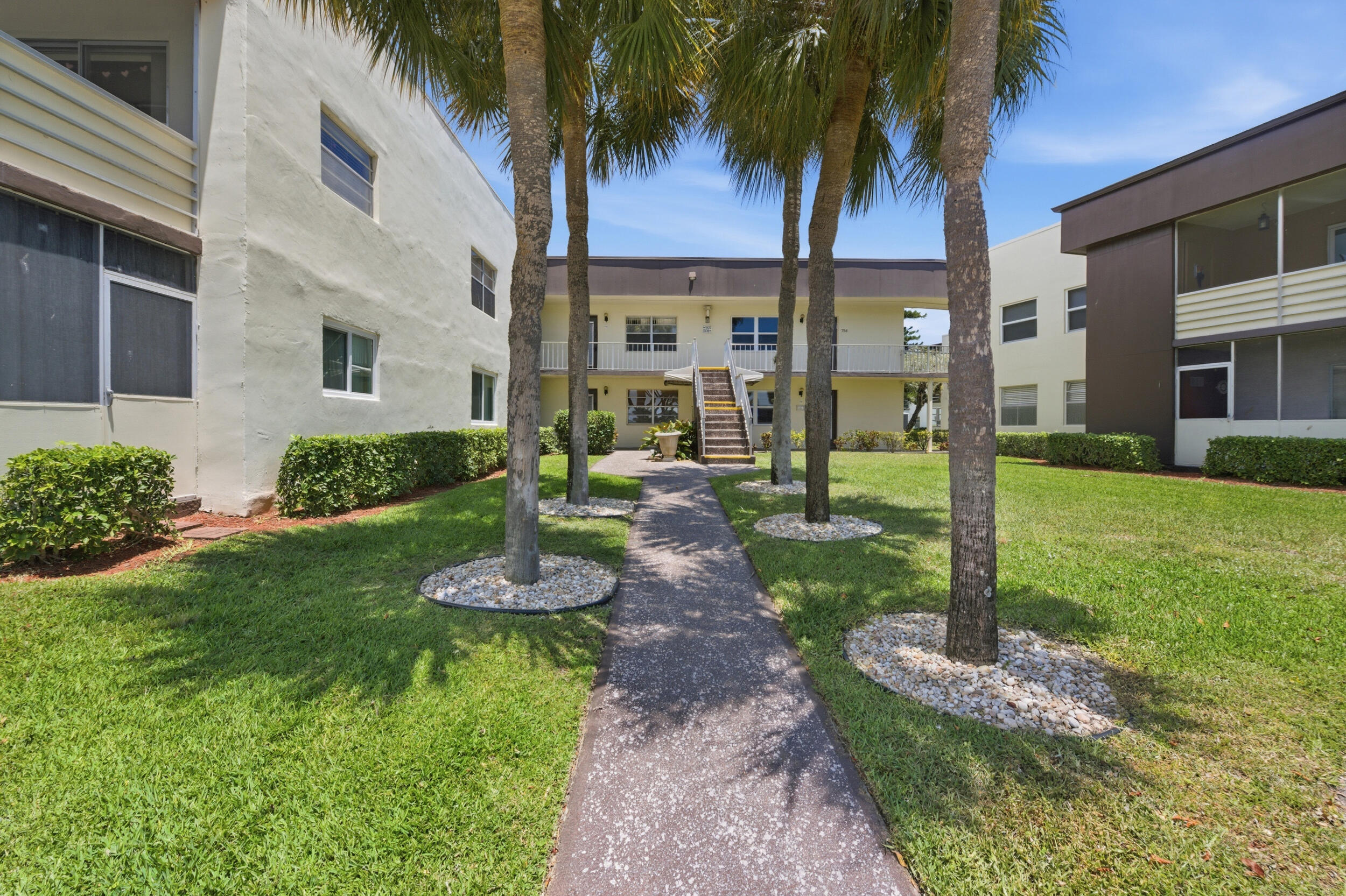 729 Normandy P Delray Beach Delray Beach, FL 33484 - Photo 1 of 36 1__dsc0764