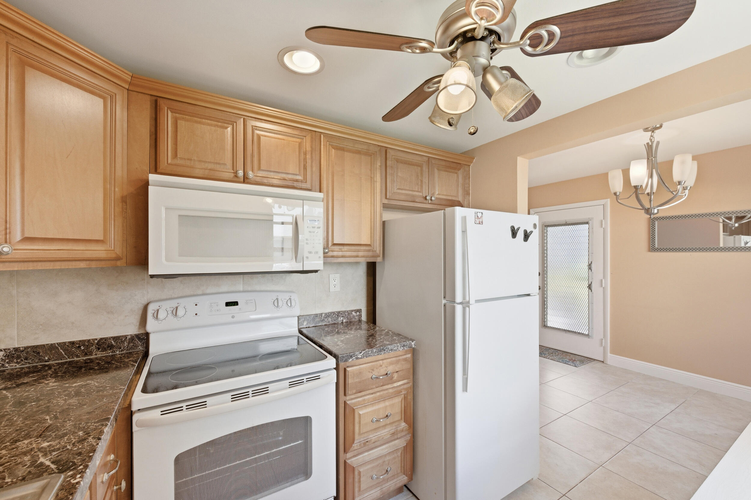 729 Normandy P Delray Beach Delray Beach, FL 33484 - Photo 12 of 36 12__dsc0664