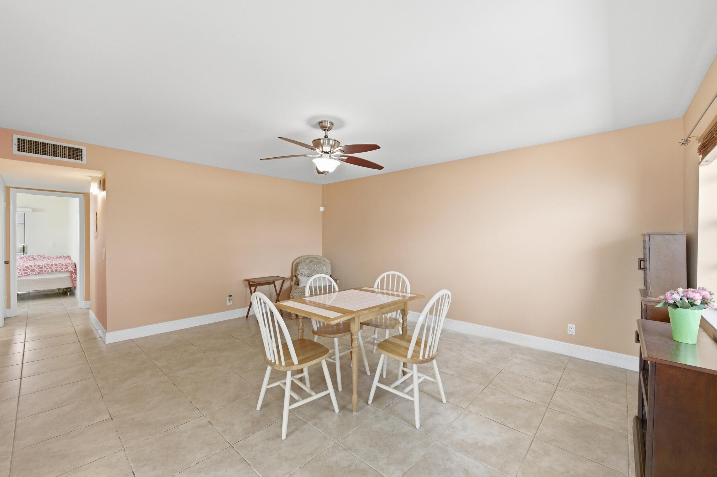 729 Normandy P Delray Beach Delray Beach, FL 33484 - Photo 5 of 36 5__dsc0624