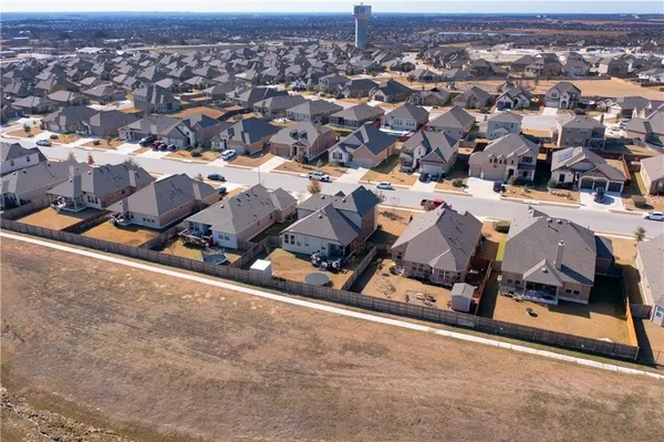 $2,600 | 6825 Leonardo Drive, Round Rock, TX 78665