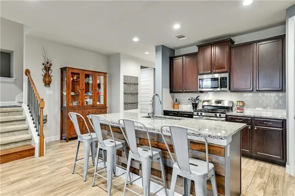 $2,600 | 6825 Leonardo Drive, Round Rock, TX 78665