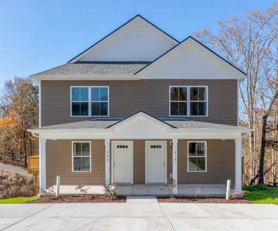$1,325 | 922 East Happy Hollow Drive, Clarksville, TN 37040