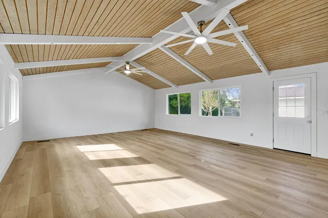 $645,000 | 5565 North Winchester Avenue, Fresno, CA 93704