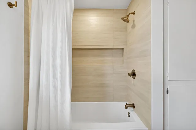 $645,000 | 5565 North Winchester Avenue, Fresno, CA 93704