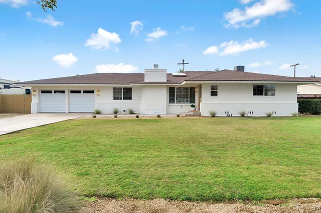 $645,000 | 5565 North Winchester Avenue, Fresno, CA 93704