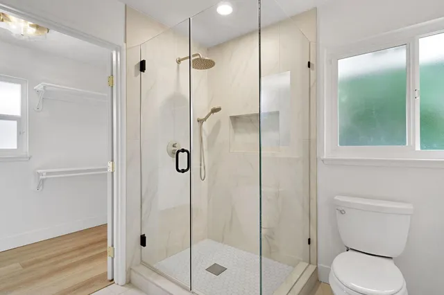 $645,000 | 5565 North Winchester Avenue, Fresno, CA 93704