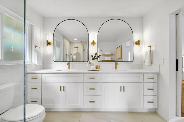 $645,000 | 5565 North Winchester Avenue, Fresno, CA 93704