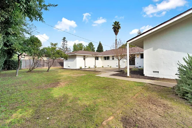 $645,000 | 5565 North Winchester Avenue, Fresno, CA 93704