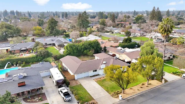 $645,000 | 5565 North Winchester Avenue, Fresno, CA 93704