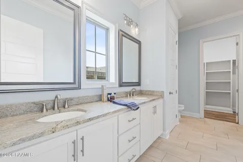 $295,000 | 109 Oak Village Drive, Scott, LA 70583
