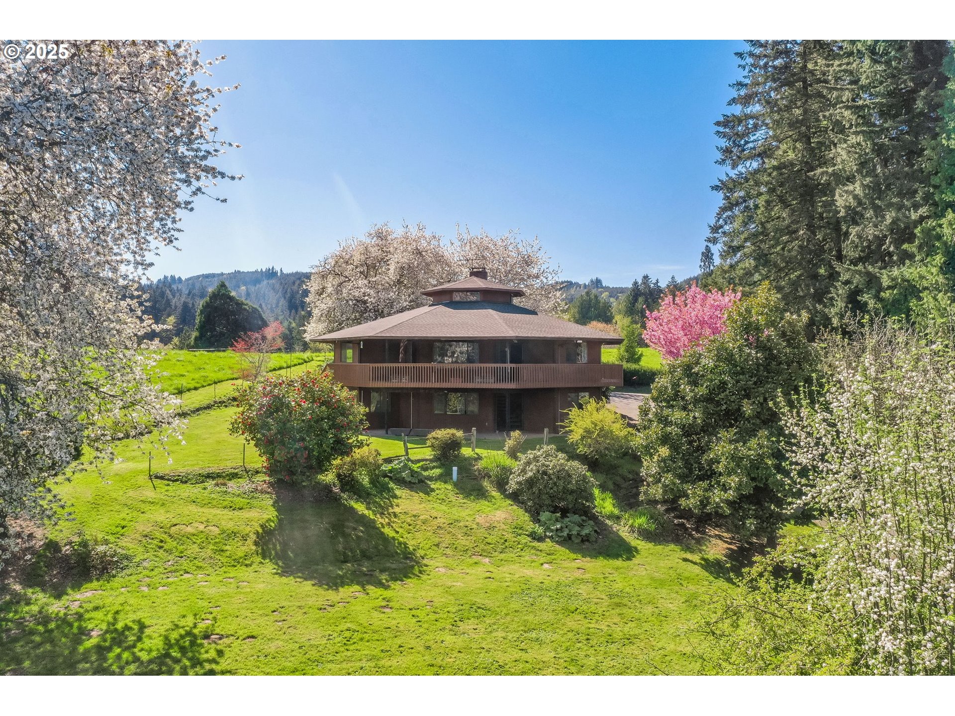 32733 Apple Valley Road Scappoose, OR 97056 - Photo 3 of 48 Gallery Image 3