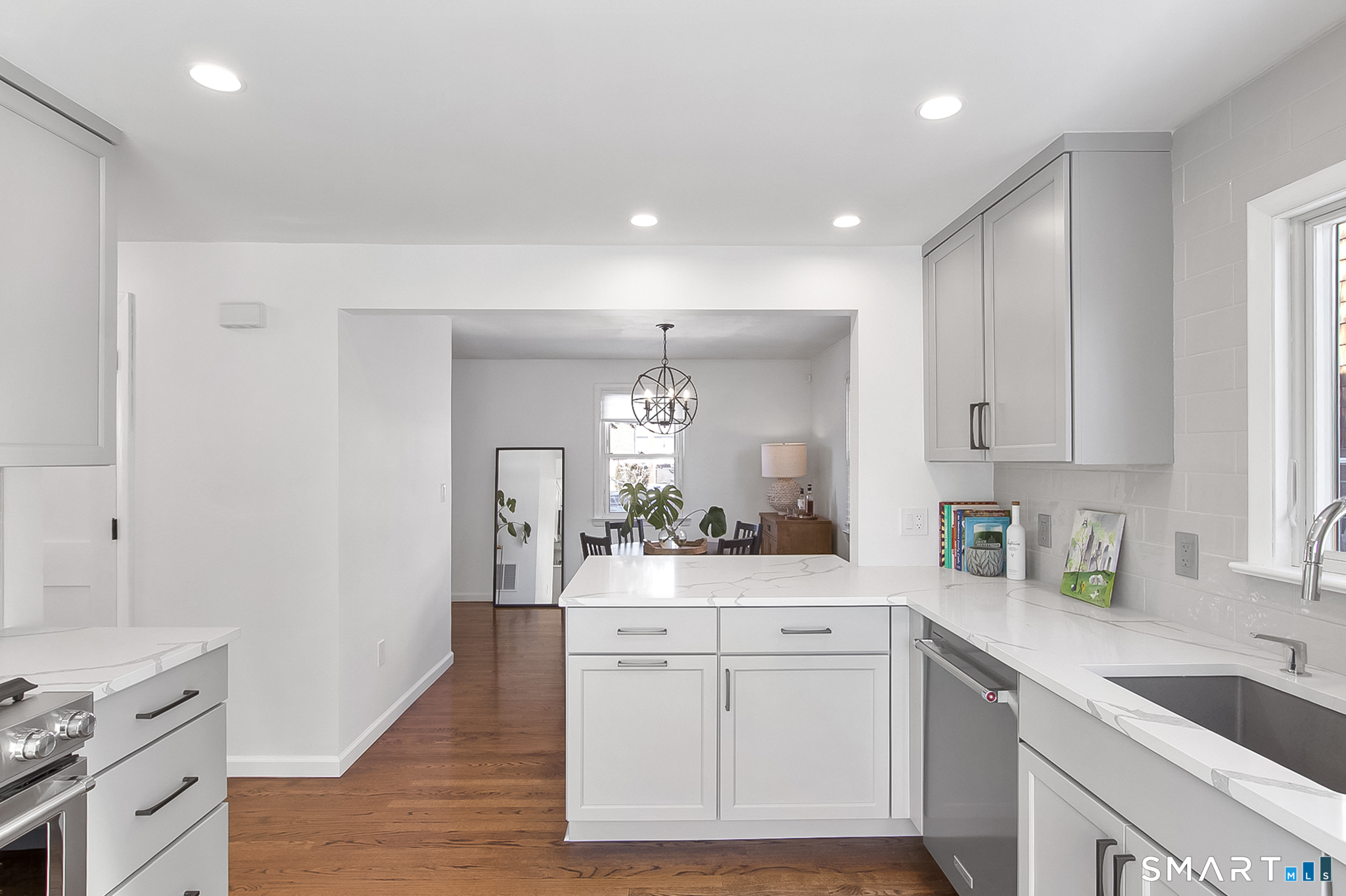 26 Chelene Road Norwalk, CT 06851 - Photo 15 of 33