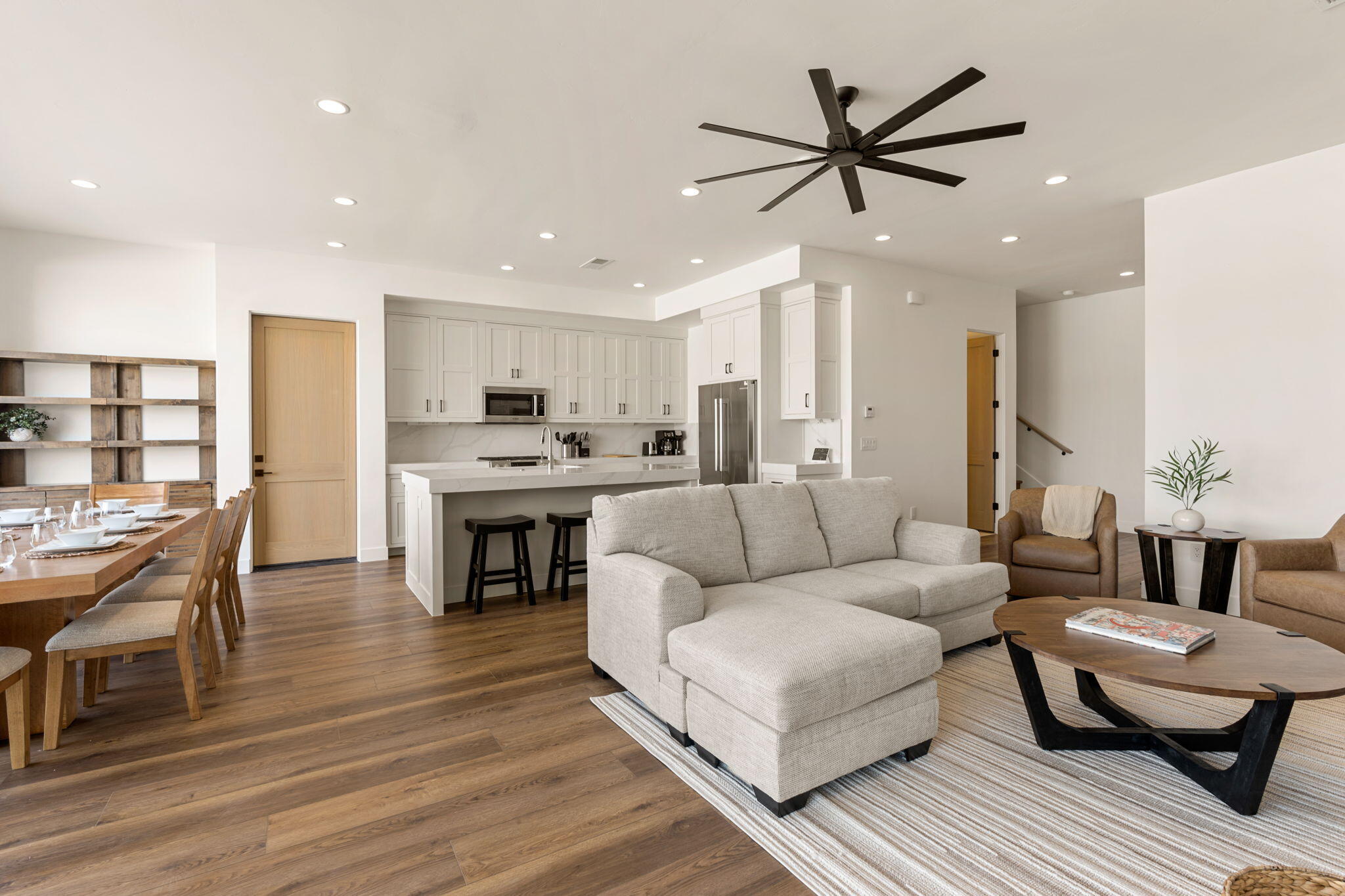 5495 South Copper Pearl Lane St. George, UT 84790 - Photo 20 of 37 Spacious living with room to host