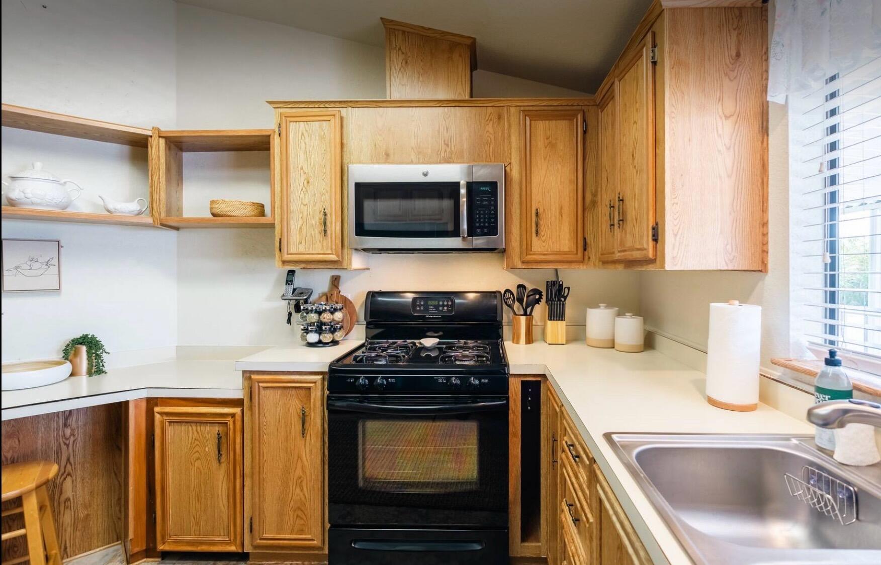 74711 Dillon Road, Unit 550 Desert Hot Springs, CA 92241 - Photo 8 of 45 550Eleven