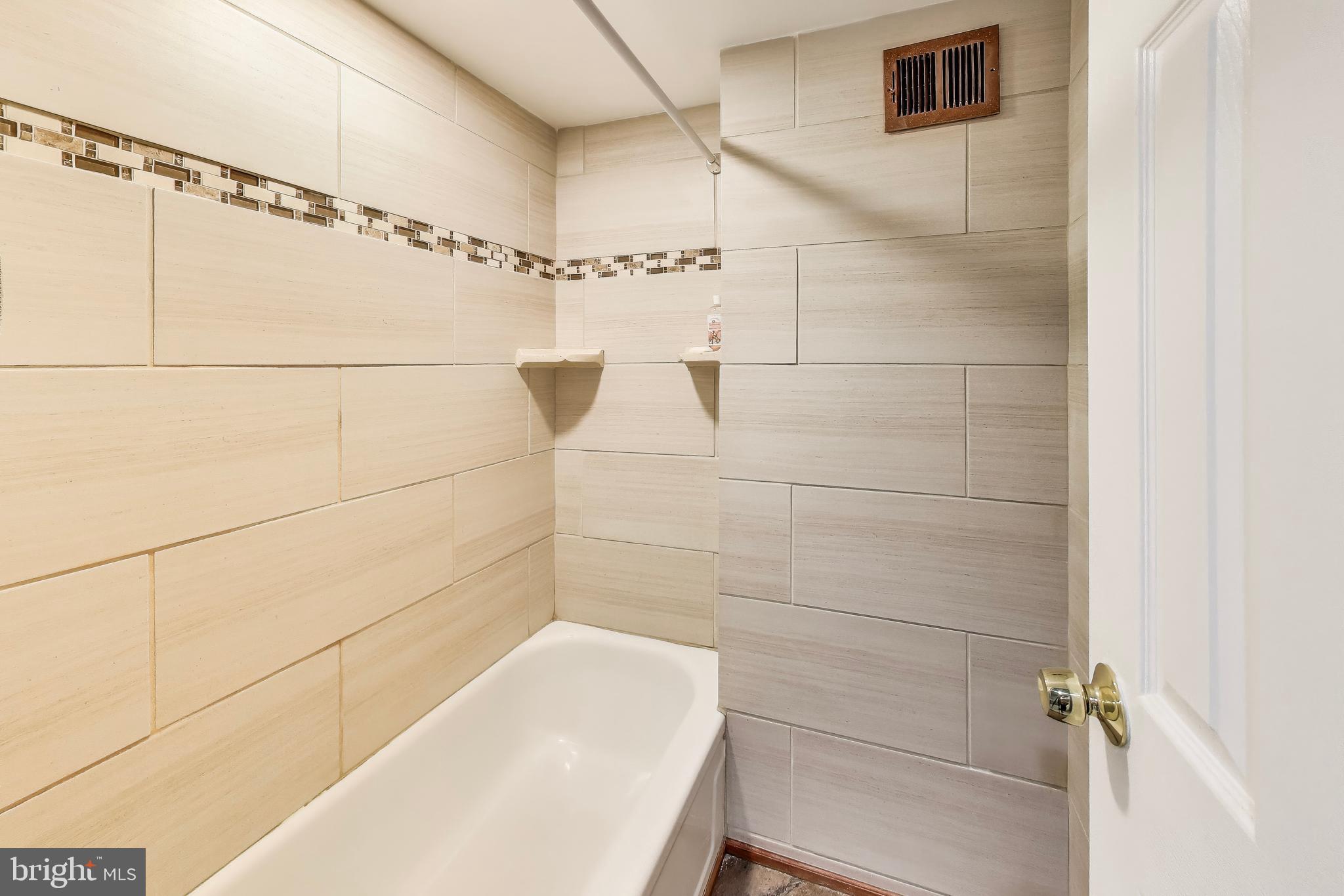 1836 Metzerott Road, Unit 1826 Adelphi, MD 20783 - Photo 17 of 33 Gallery Image 17