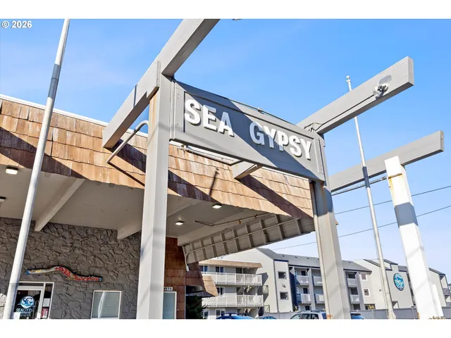 $215,000 | 145 Northwest Inlet Avenue, Lincoln City, OR 97367