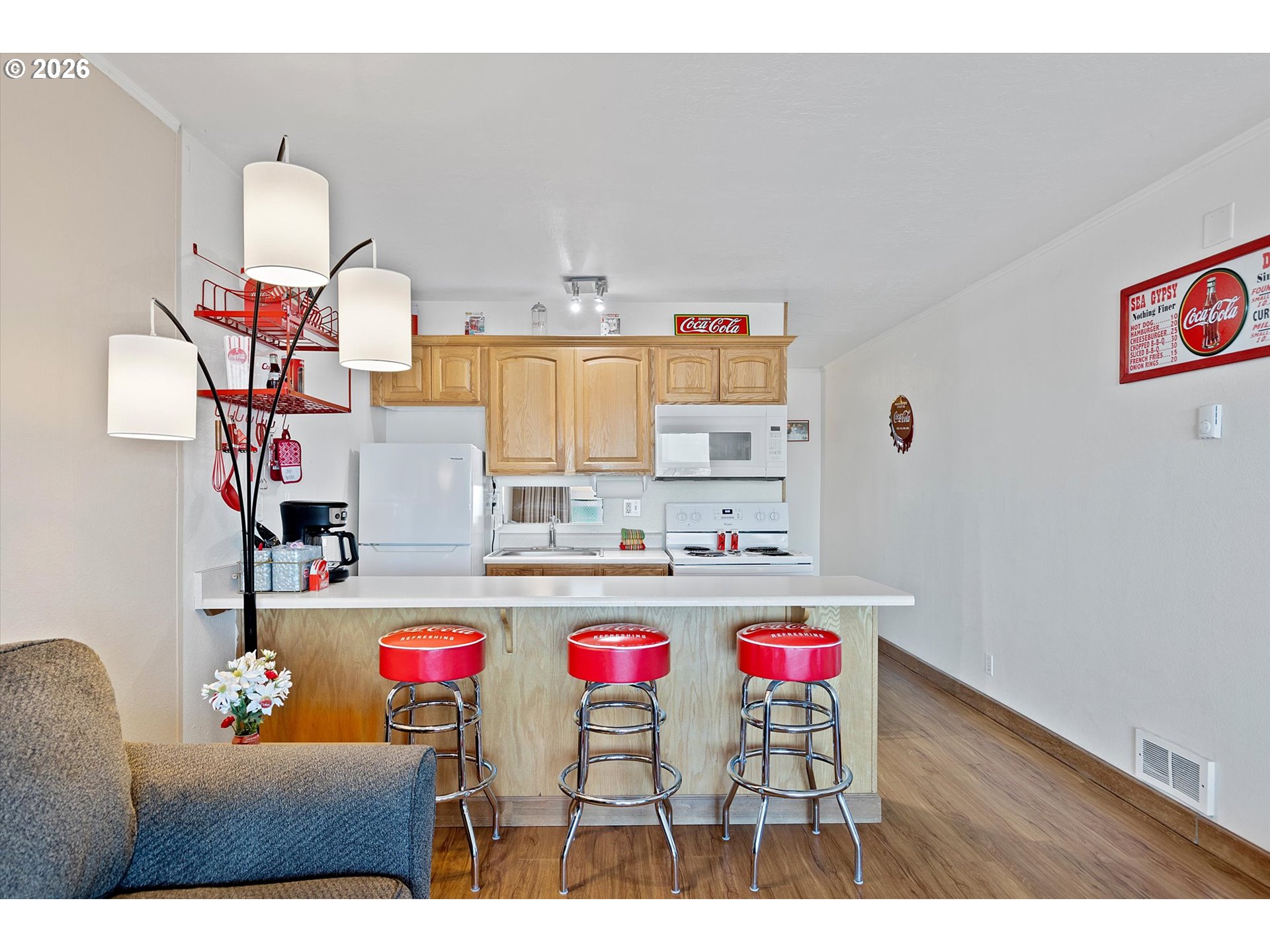 145 Northwest Inlet Avenue Lincoln City, OR 97367 - Photo 7 of 39