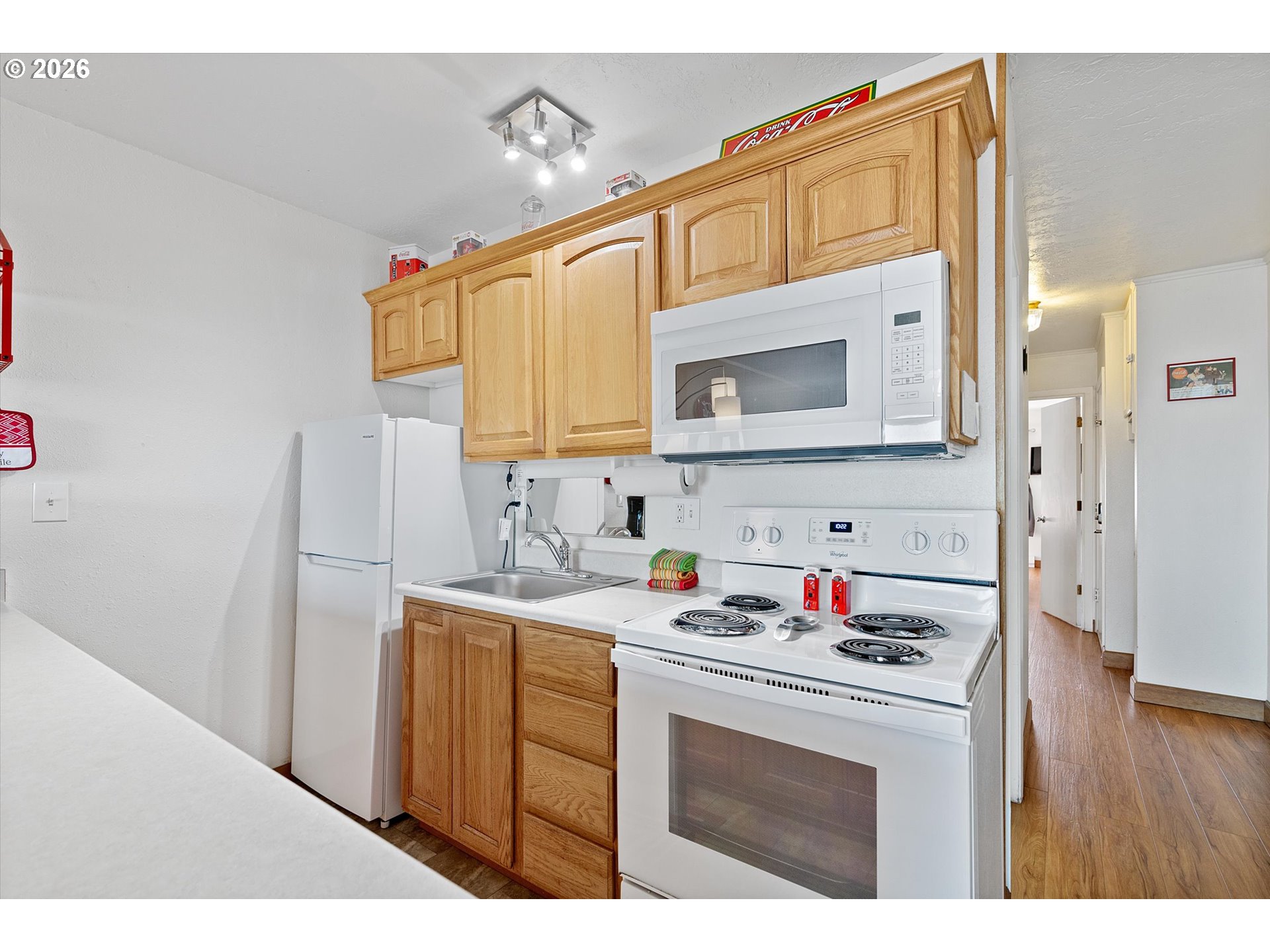 145 Northwest Inlet Avenue Lincoln City, OR 97367 - Photo 10 of 39