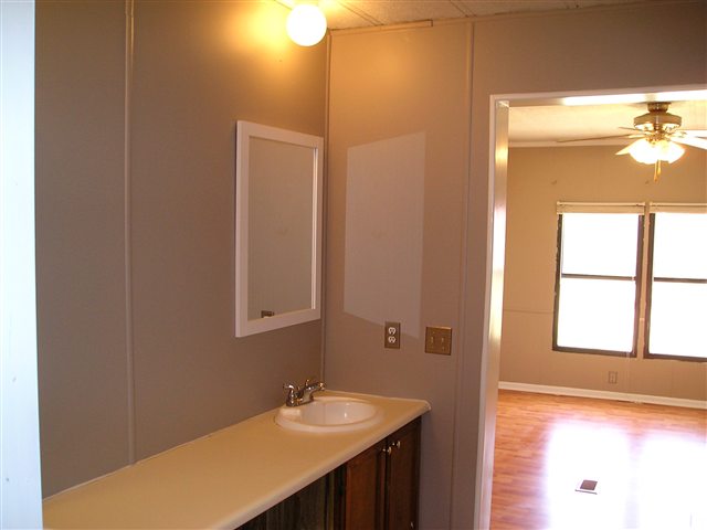 252 Earle Road, Unit CLOSE TO SOUTHERN WESLEYA Central, SC 29630 - Photo 8 of 15 Gallery Image 8
