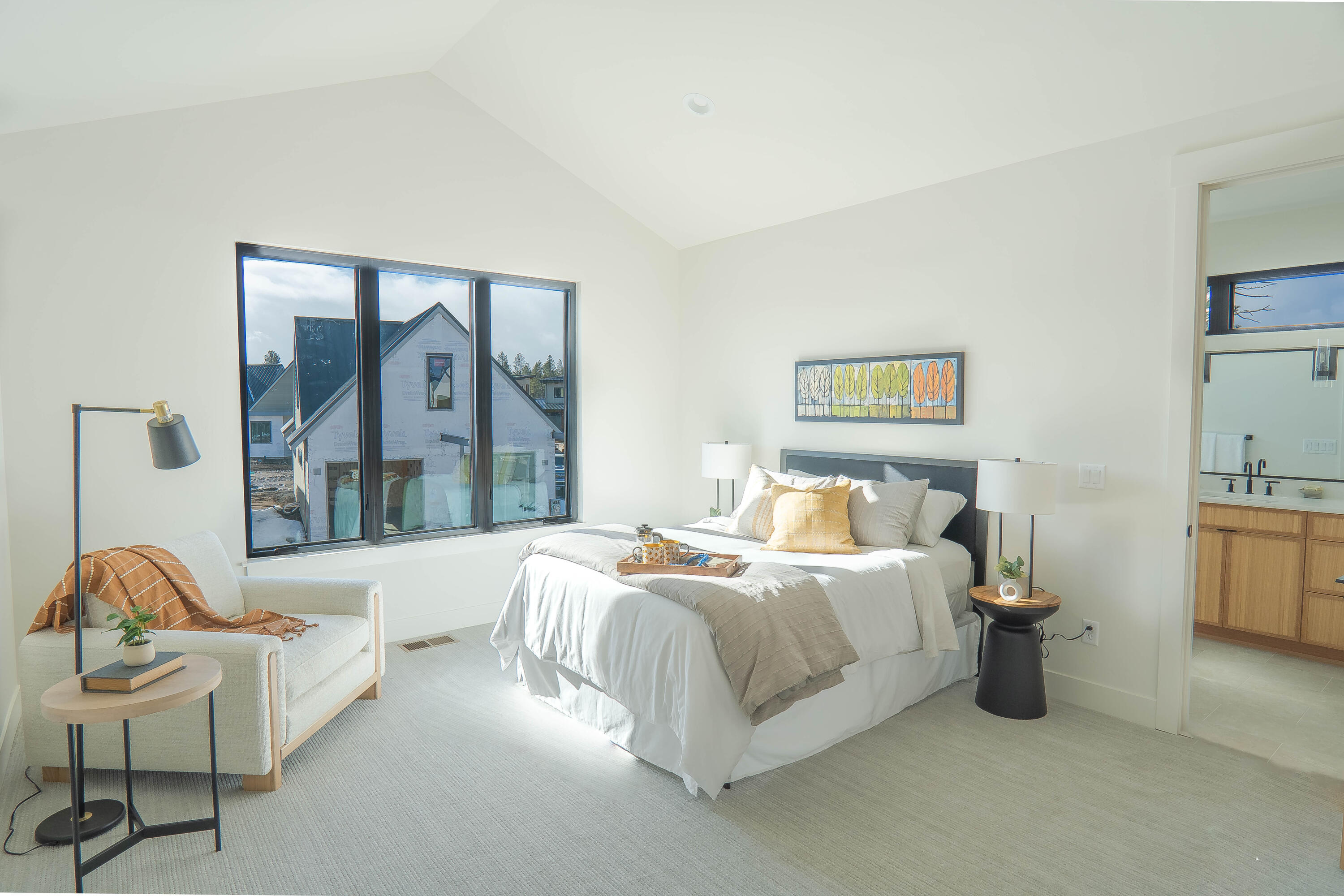 1187 Northwest Skyline Ranch Road Bend, OR 97703 - Photo 15 of 26 Master Bed