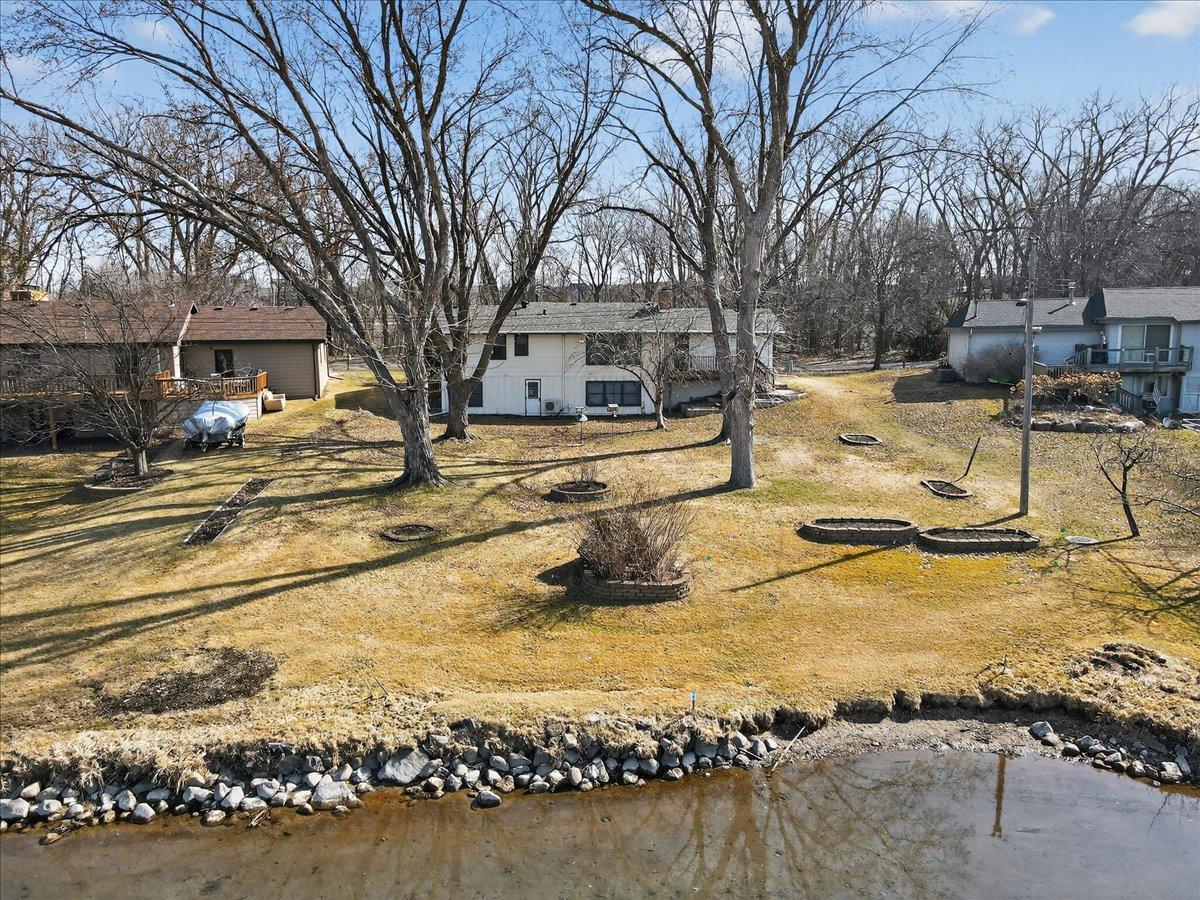 8123 Maple Lane North Maple Grove, MN 55311 - Photo 8 of 11